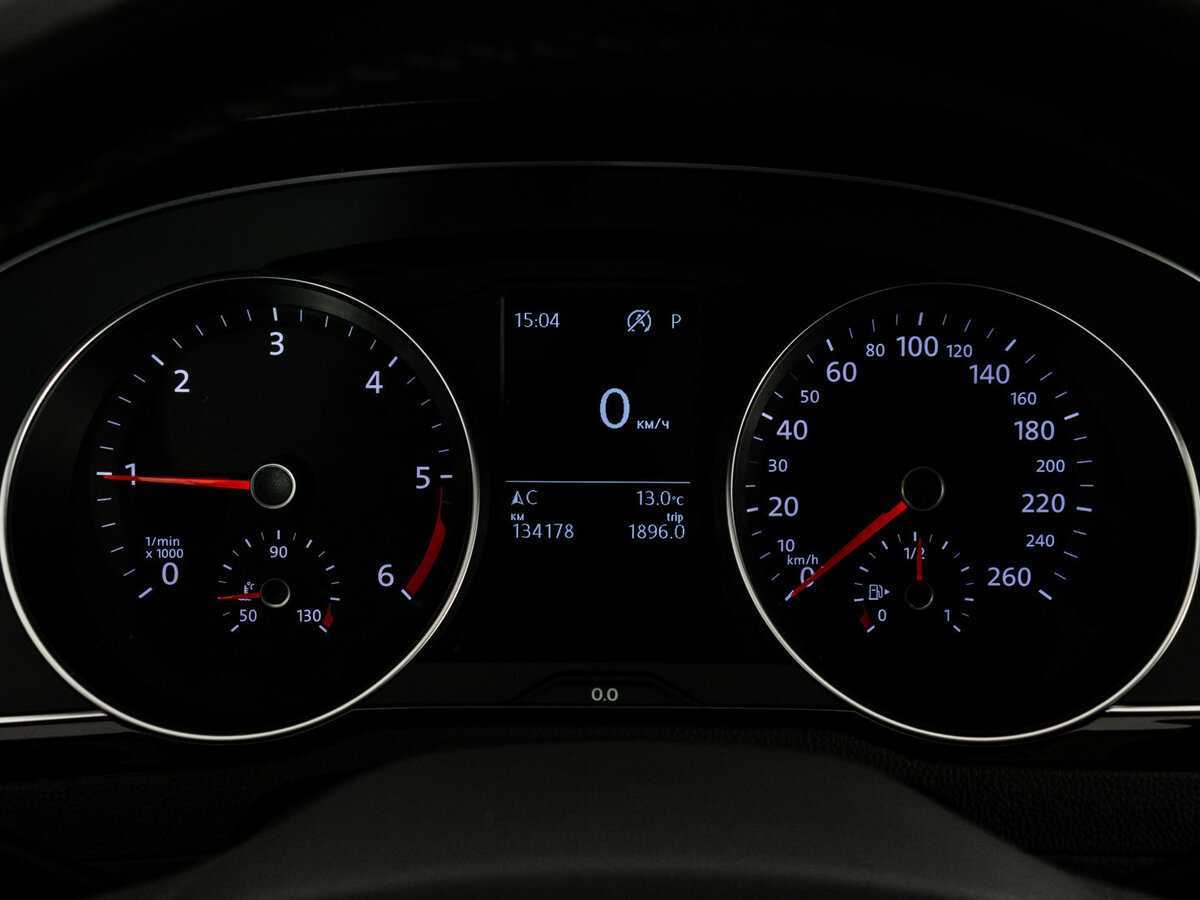 Volkswagen Passat, 2020 Фото №24