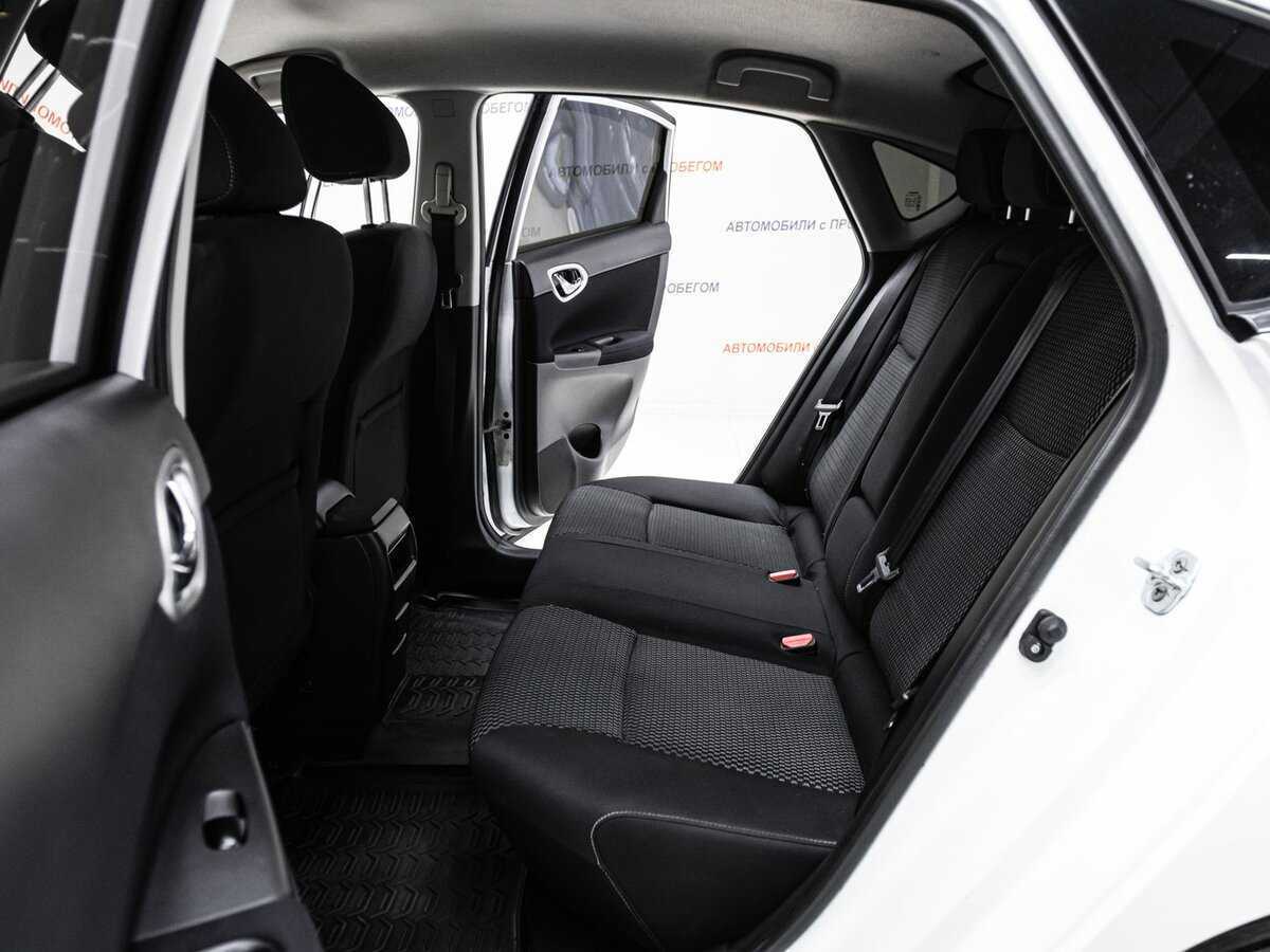 Nissan Sentra, 2016 Фото №17