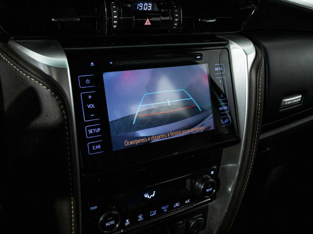 Toyota Fortuner, 2017 Фото №16