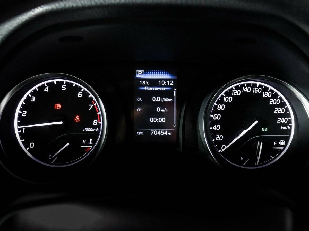 Toyota Camry, 2021 Фото №9