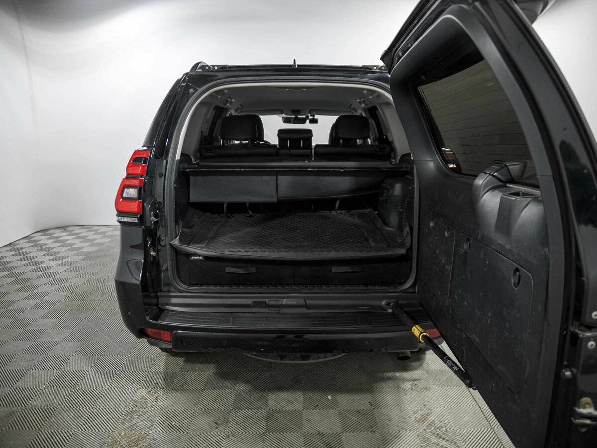 Toyota Land Cruiser Prado, 2017 Фото №26