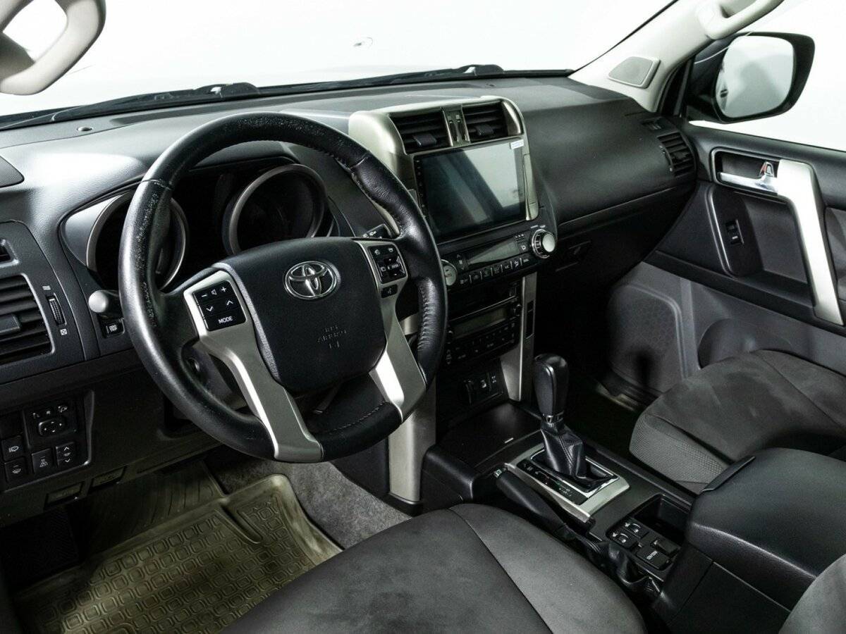 Toyota Land Cruiser Prado, 2011 Фото №11