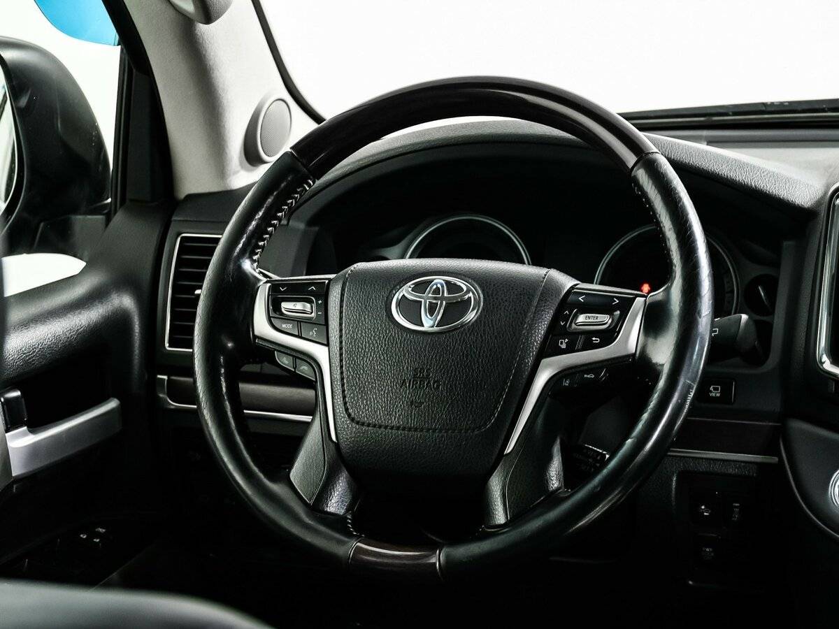 Toyota Land Cruiser, 2018 Фото №17