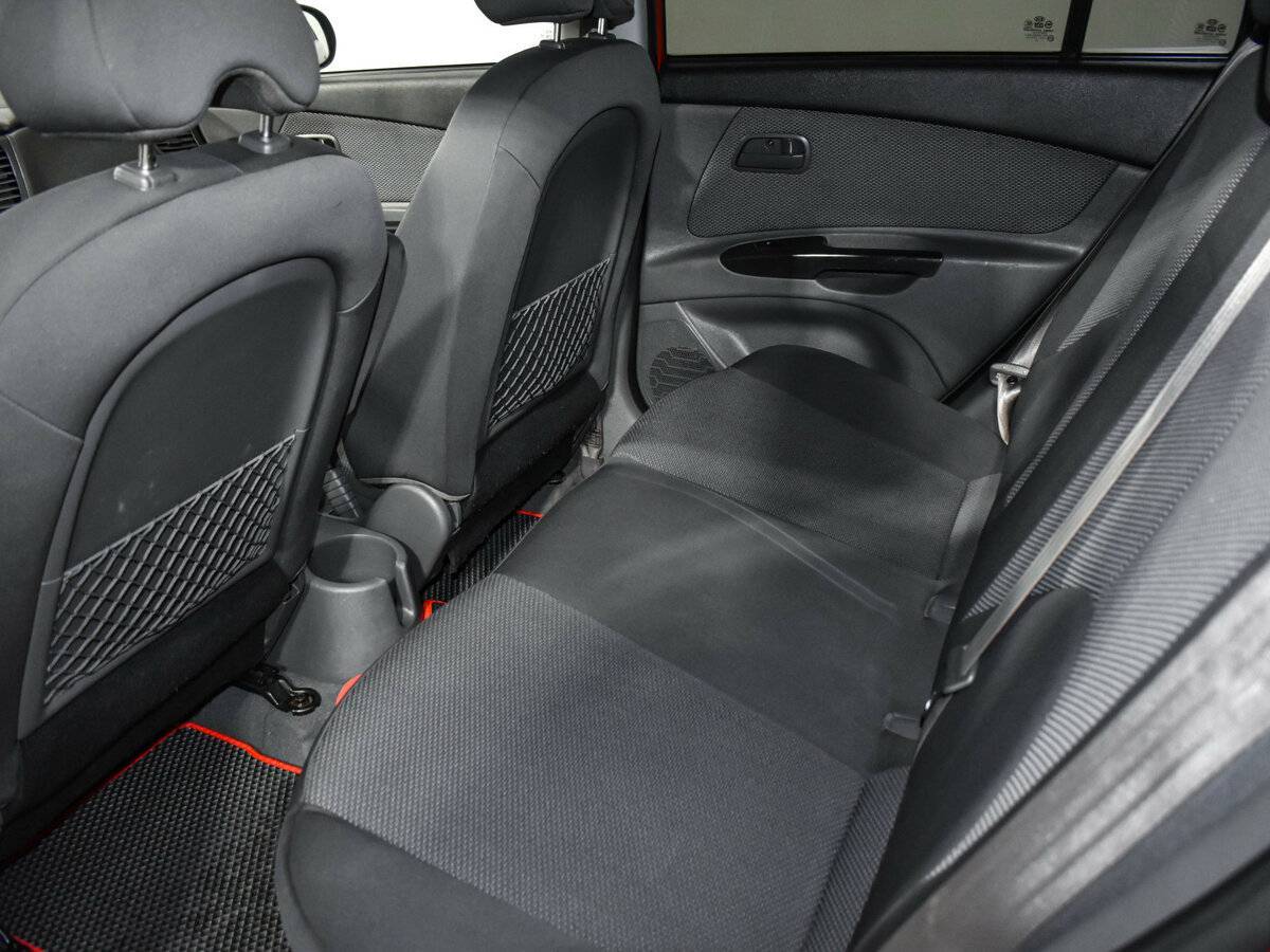 Kia Rio, 2010 Фото №12