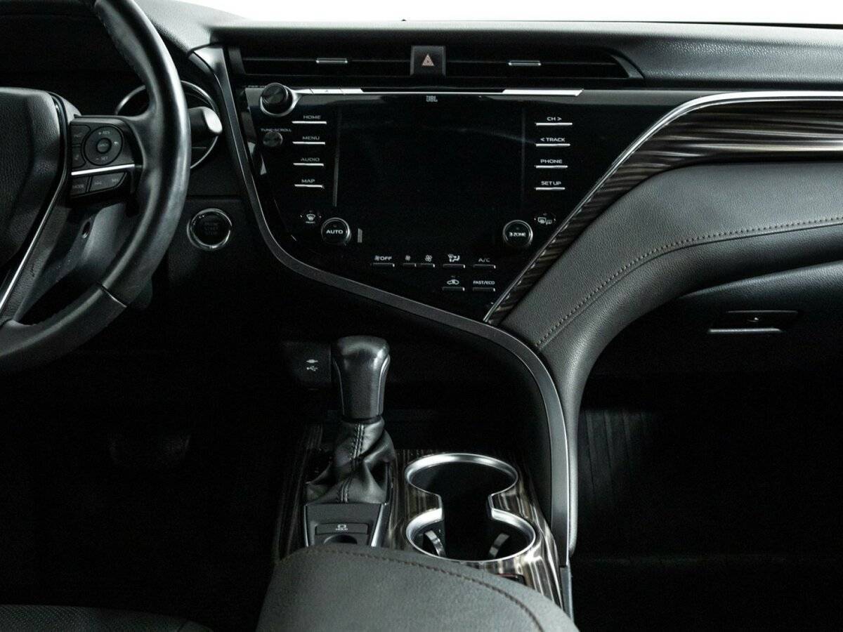 Toyota Camry, 2020 Фото №14