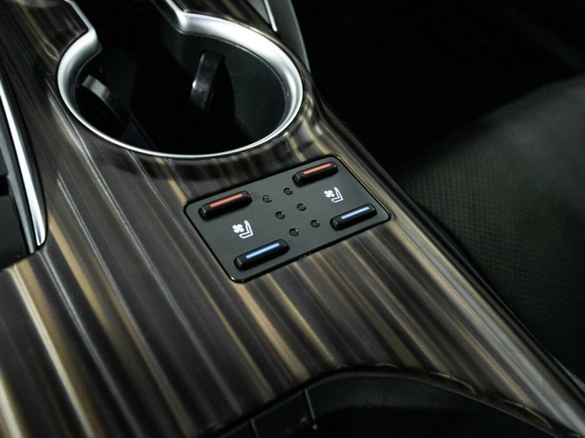 Toyota Camry, 2020 Фото №24