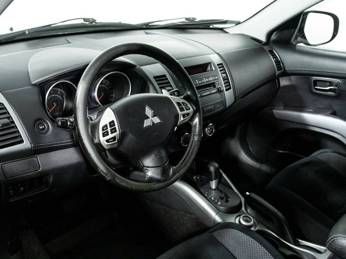 Mitsubishi Outlander, 2011 Фото №11