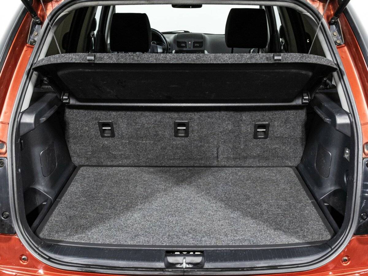 Suzuki SX4, 2010 Фото №15