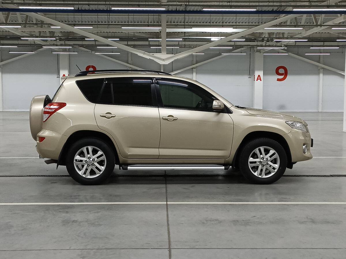 Toyota RAV4, 2011 Фото №4