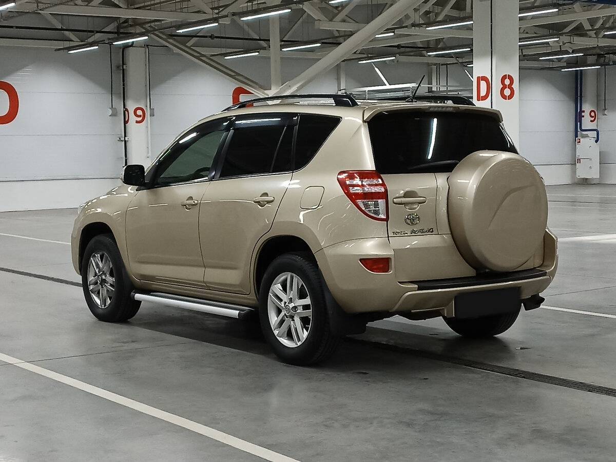 Toyota RAV4, 2011 Фото №7