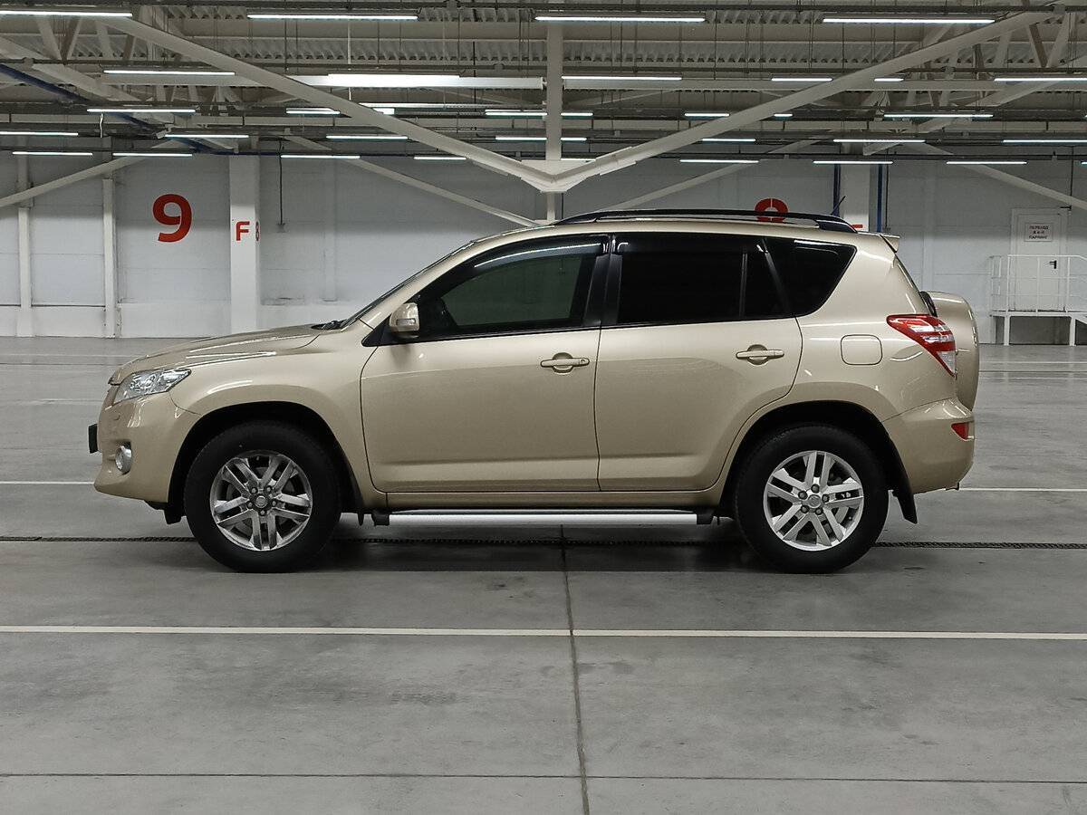 Toyota RAV4, 2011 Фото №8