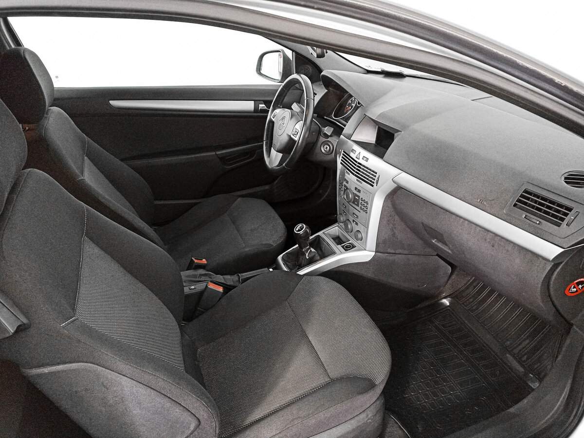 Opel Astra GTC, 2011 Фото №10