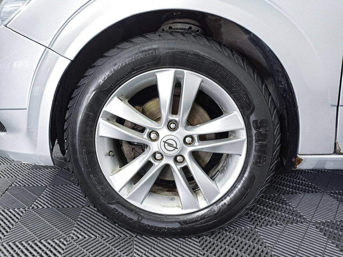 Opel Astra GTC, 2011 Фото №17