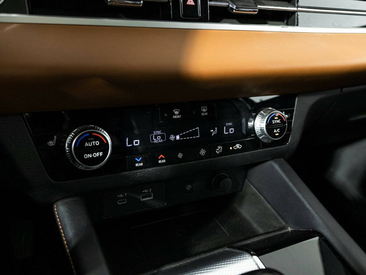 Mitsubishi Outlander, 2023 Фото №22