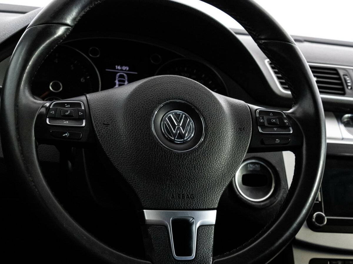 Volkswagen Passat, 2011 Фото №10