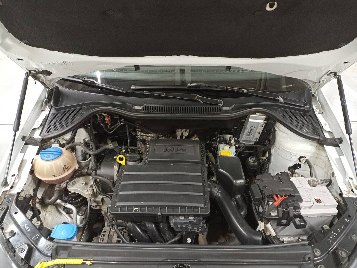 Volkswagen Polo, 2016 Фото №9