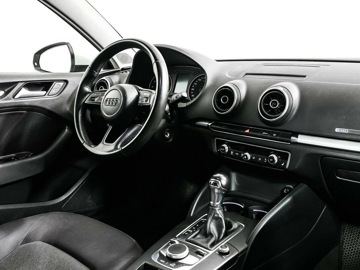 Audi A3, 2016 Фото №9