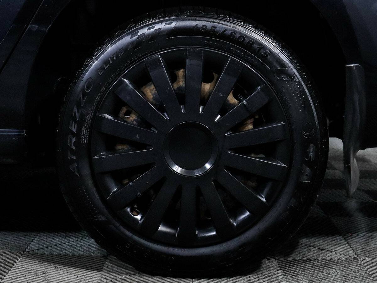 Volkswagen Polo, 2011 Фото №10