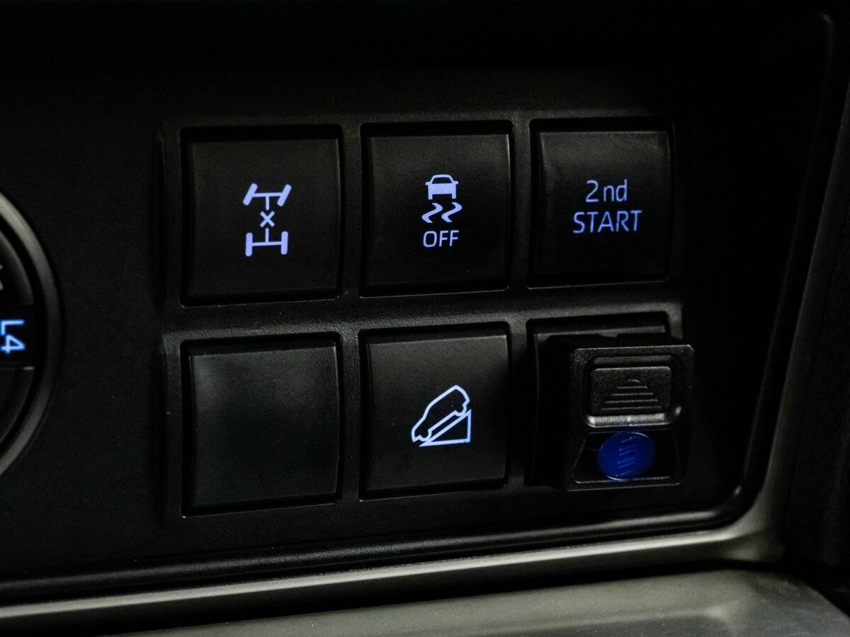 Toyota Land Cruiser Prado, 2018 Фото №16