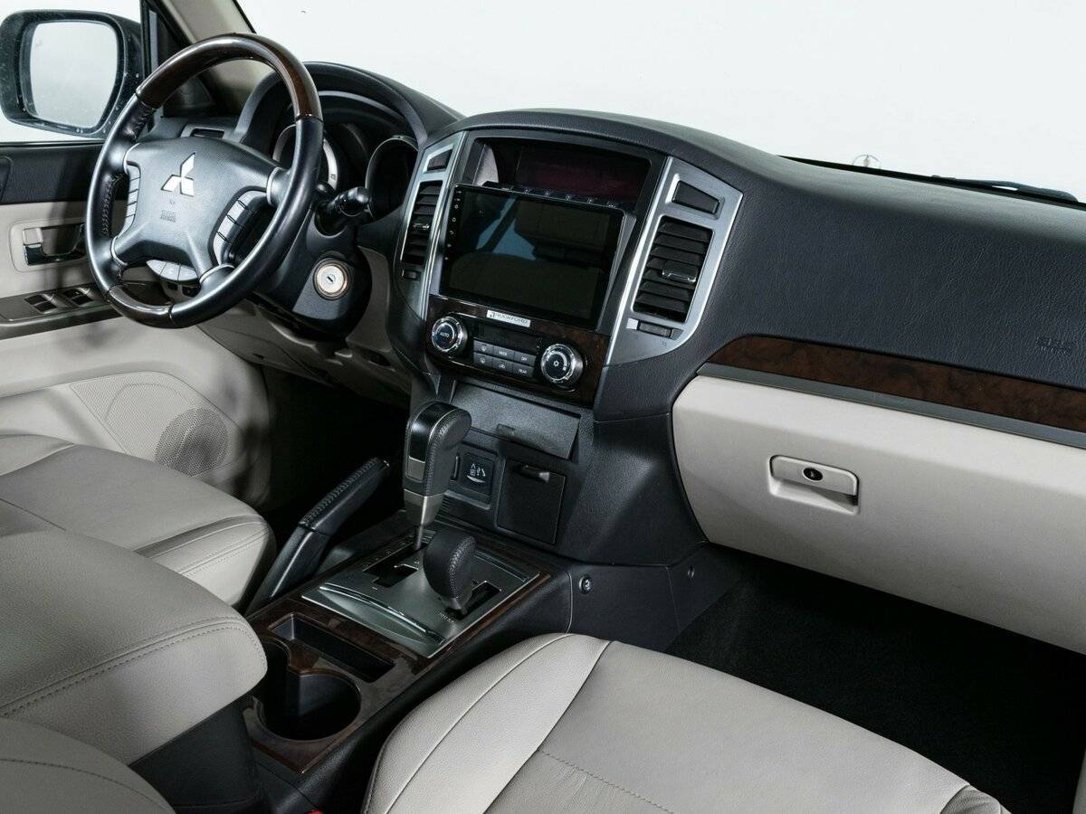 Mitsubishi Pajero, 2019 Фото №10