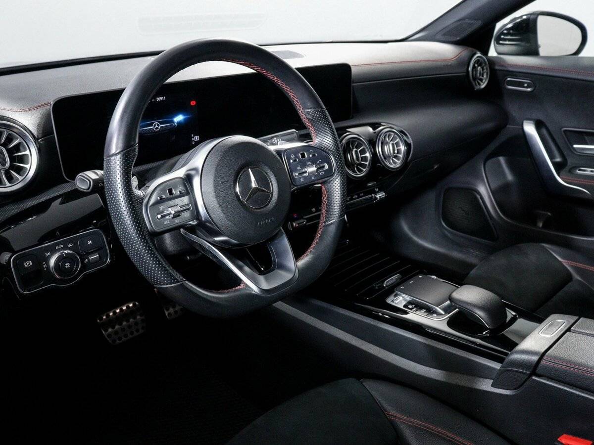 Mercedes-Benz CLA 200, 2019 Фото №14