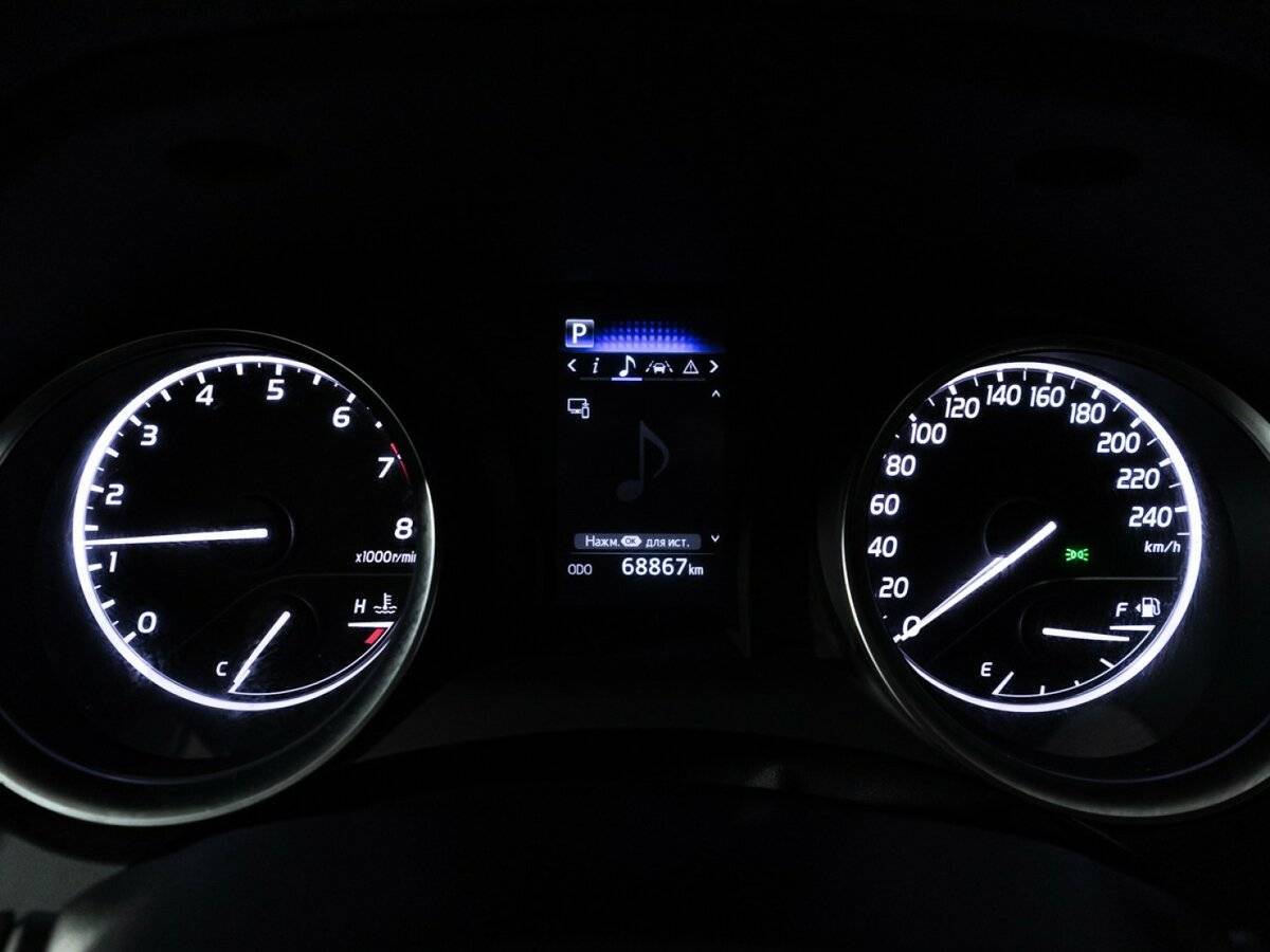 Toyota Camry, 2021 Фото №12