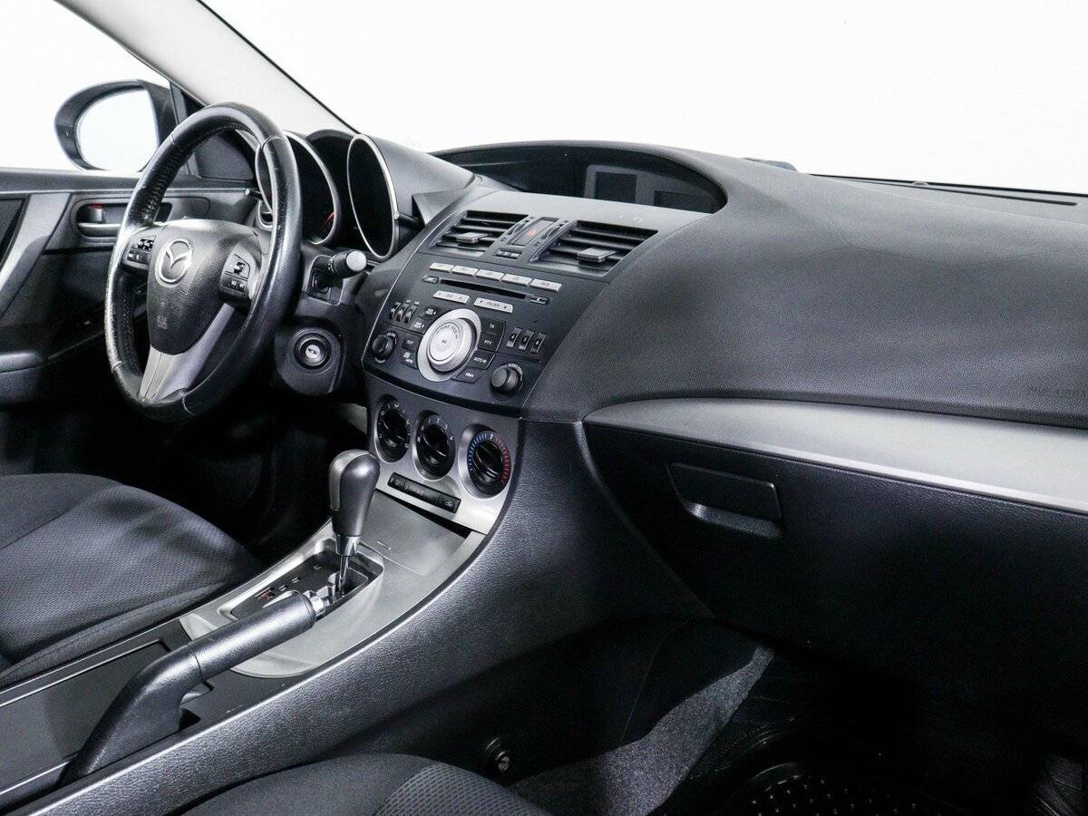 Mazda 3, 2011 Фото №9