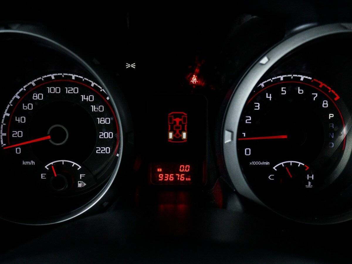 Mitsubishi Pajero, 2017 Фото №8