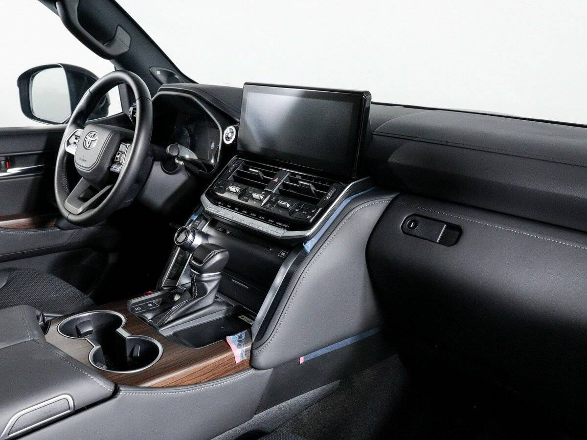 Toyota Land Cruiser, 2022 - 4 881 км. | Фото №6