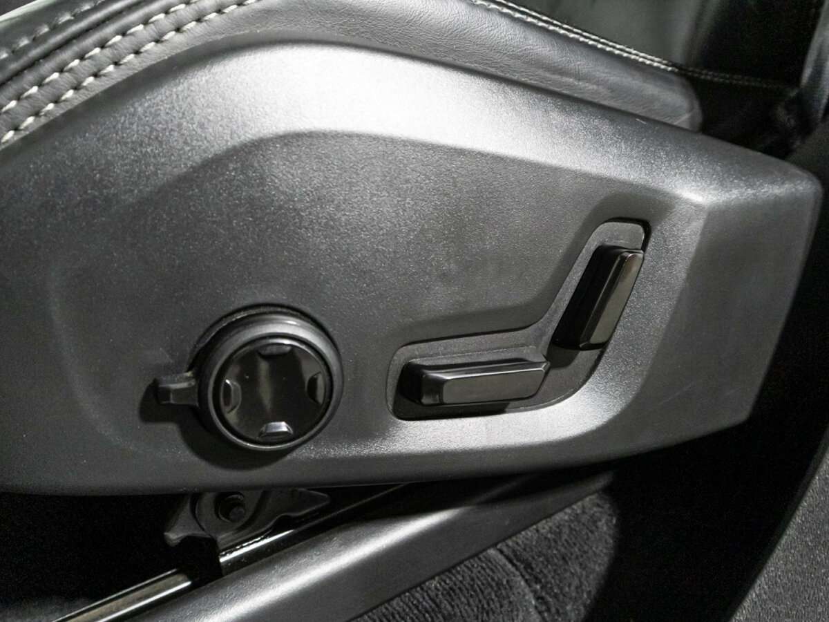 Volvo XC90, 2019 Фото №15