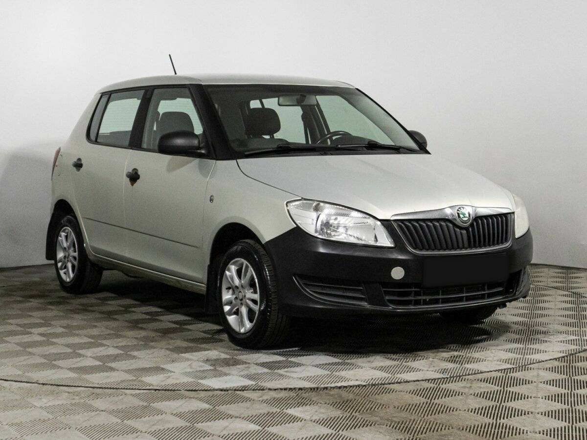 Skoda Fabia, 2011 - 215 845 км. | Фото №3