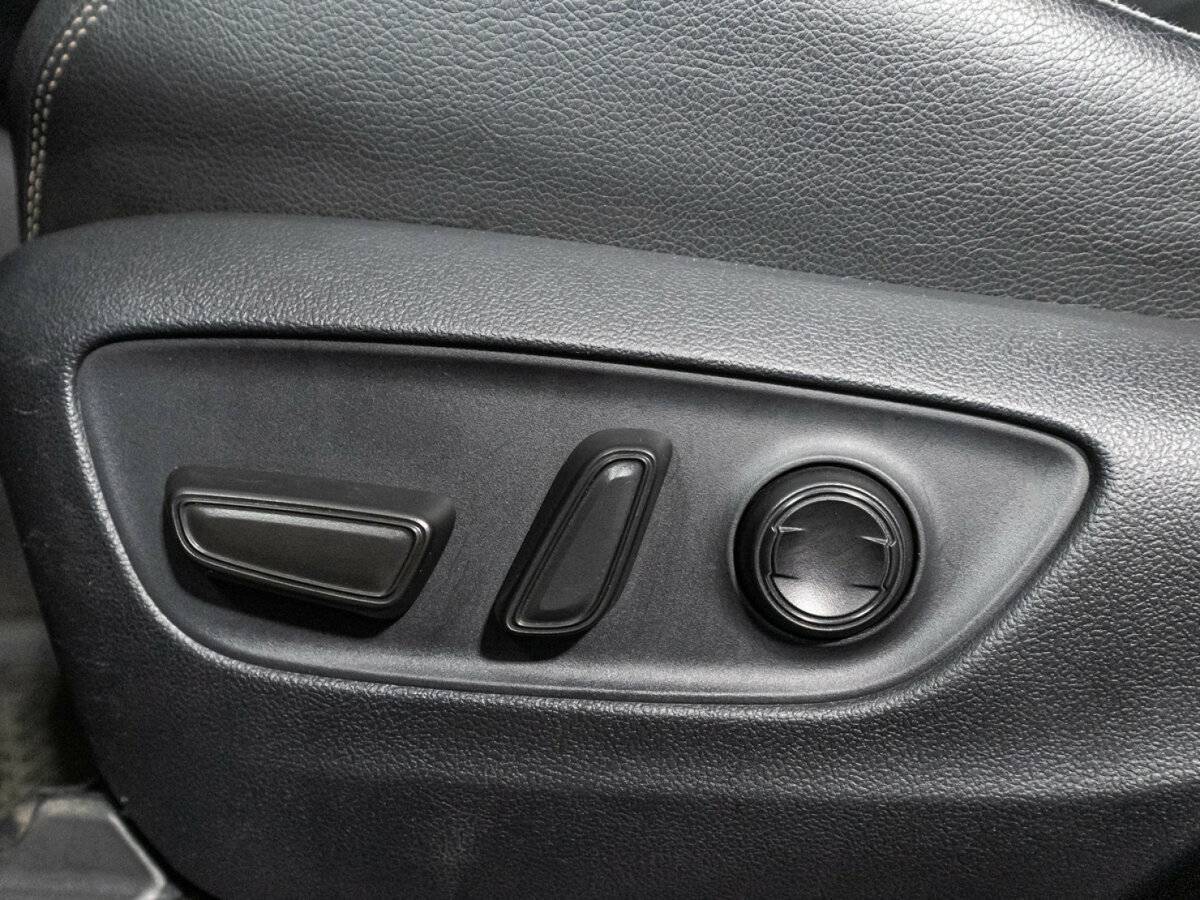 Toyota RAV4, 2020 Фото №17