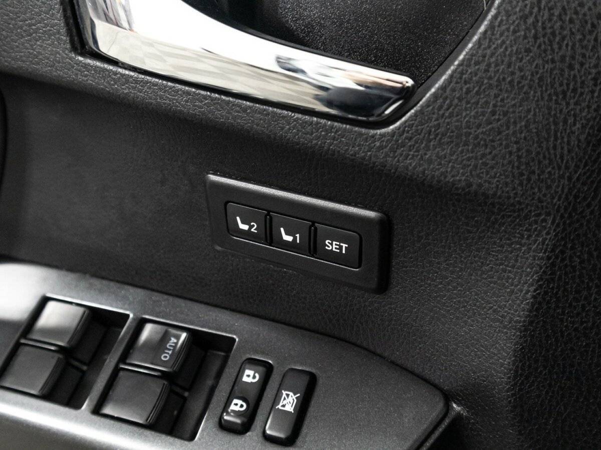 Toyota RAV4, 2018 Фото №18