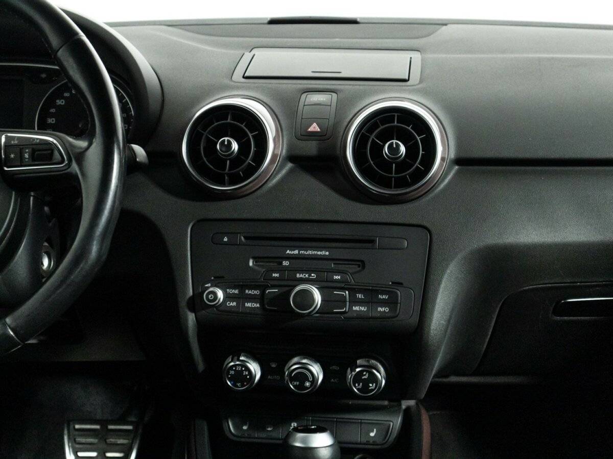 Audi A1 Sportback, 2014 Фото №14