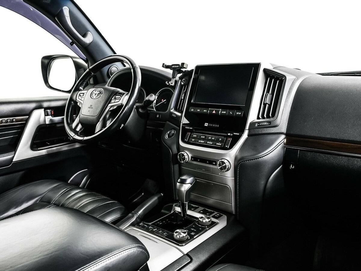 Toyota Land Cruiser, 2019 Фото №9