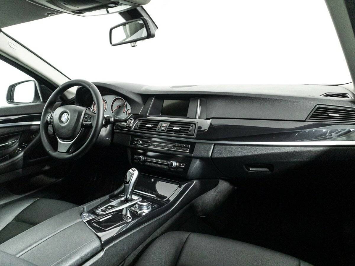BMW 5 серии 520i, 2014 Фото №9