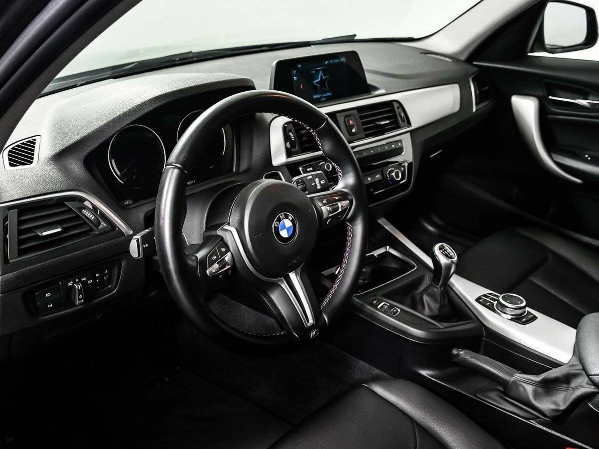 BMW 1 серии 118i, 2018 Фото №13