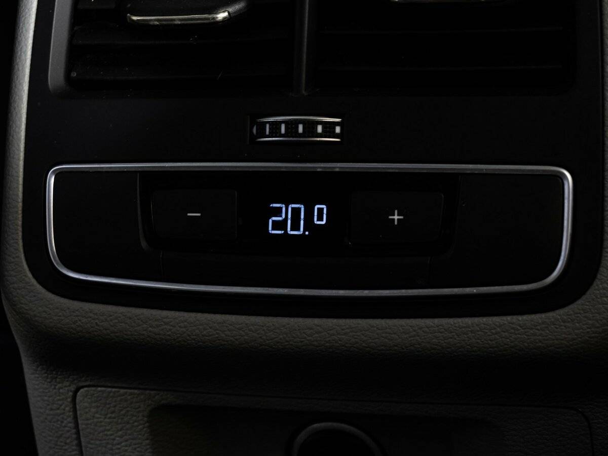 Audi A4, 2017 Фото №29