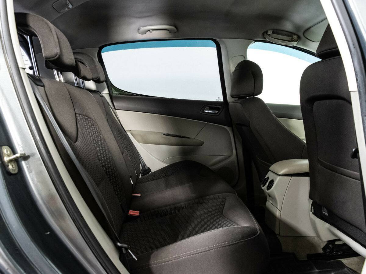 Peugeot 308, 2008 Фото №13