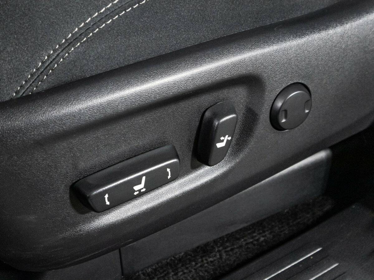 Toyota Land Cruiser Prado, 2020 Фото №17