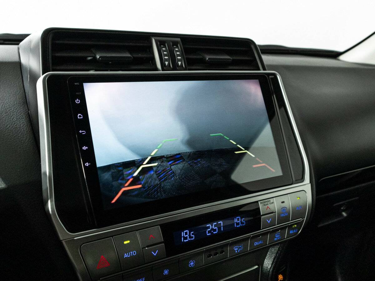 Toyota Land Cruiser Prado, 2020 Фото №18