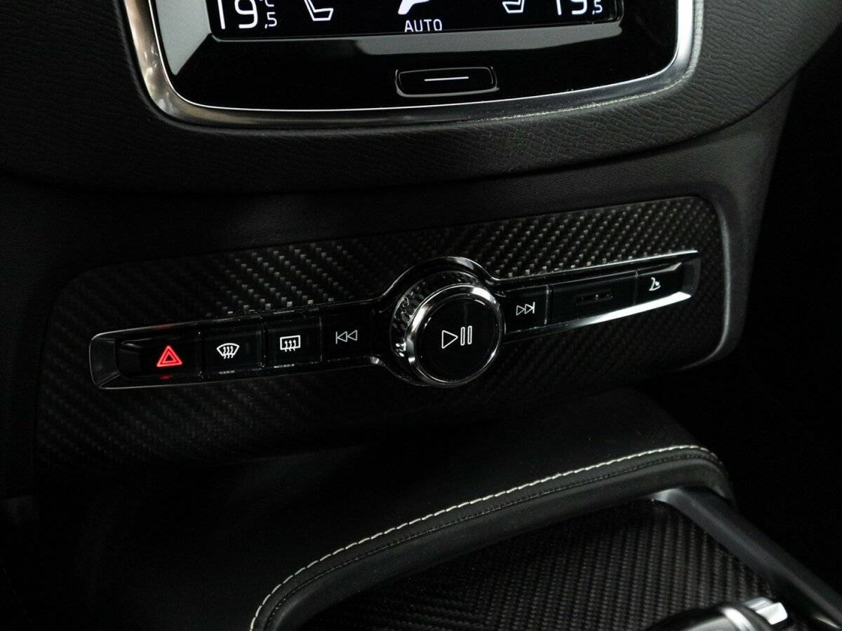 Volvo XC90, 2017 Фото №21