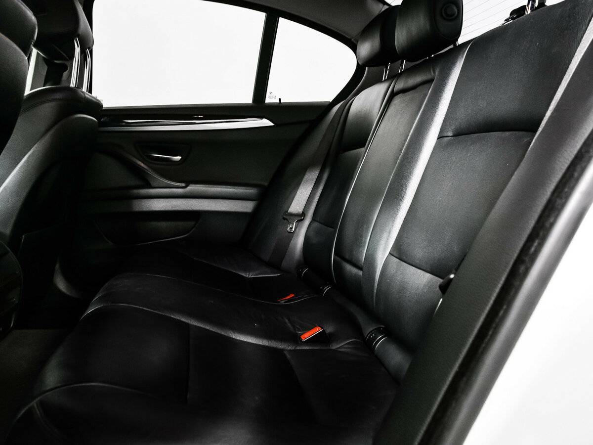 BMW 5 серии 528i xDrive, 2014 Фото №12