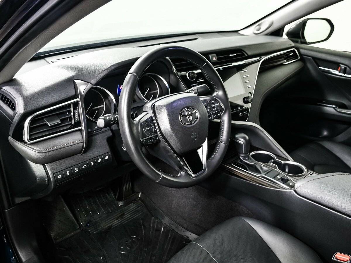 Toyota Camry, 2018 Фото №13