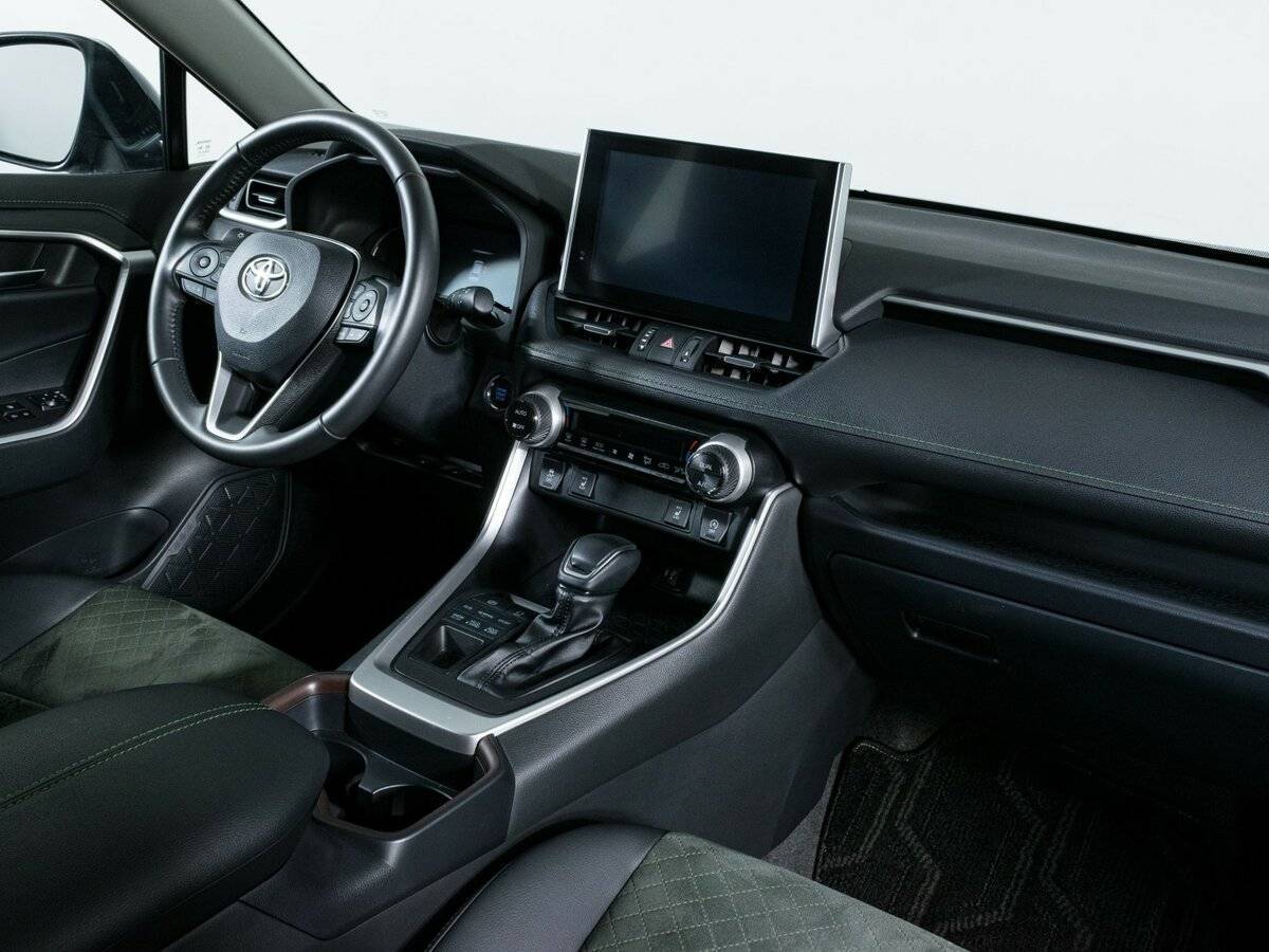 Toyota RAV4, 2023 Фото №11