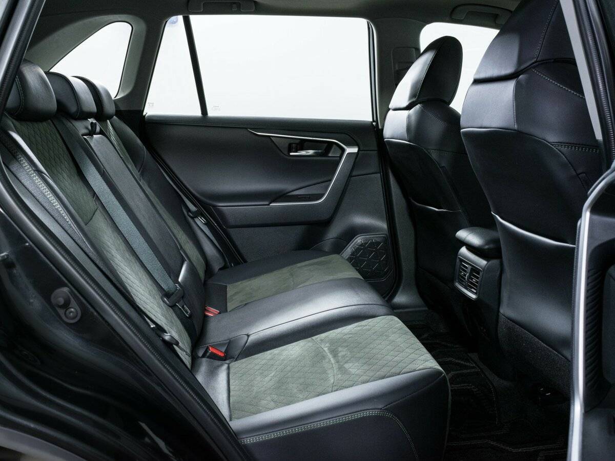 Toyota RAV4, 2023 Фото №13