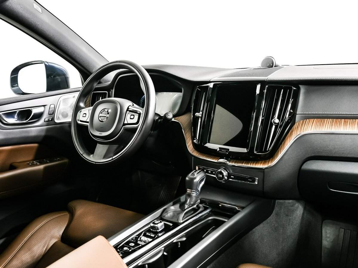 Volvo XC60, 2021 Фото №9