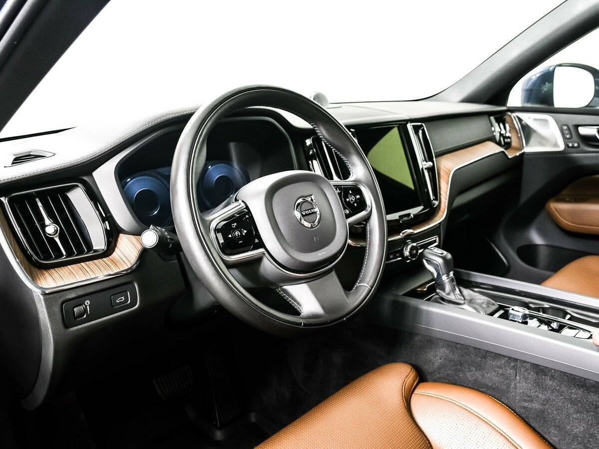 Volvo XC60, 2021 Фото №13