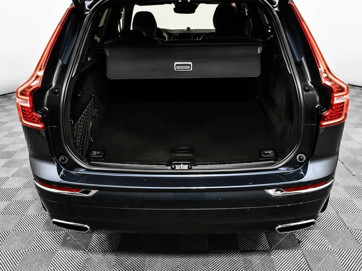 Volvo XC60, 2021 Фото №17