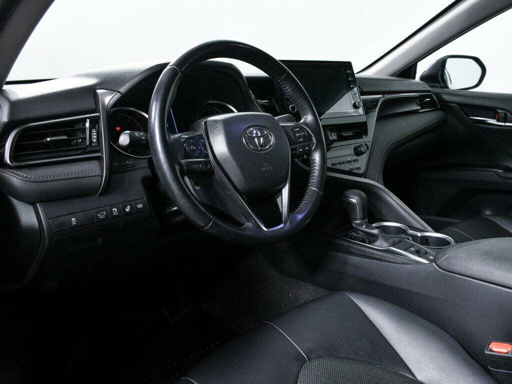Toyota Camry, 2021 Фото №13